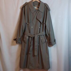 Original London Fog Men's Trench Coat Olive Green Size 44S.